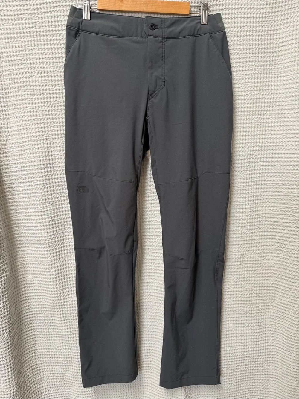 The North Face Men’s 30 X 32 UPF 40+ Paramont Gray Active Performance Pants